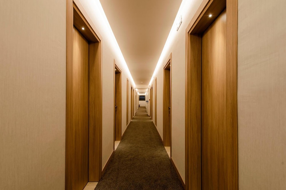 Hotel Acandia — Hotel building in Rhodes Town, South Aegean