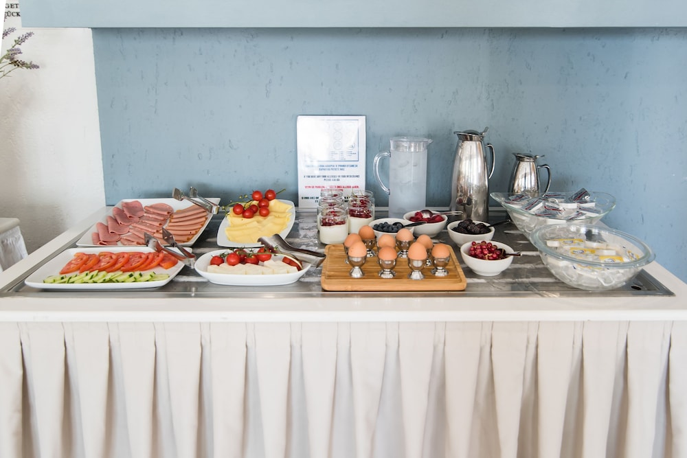 Dedalos Hotel — Restaurant & bars in Malia