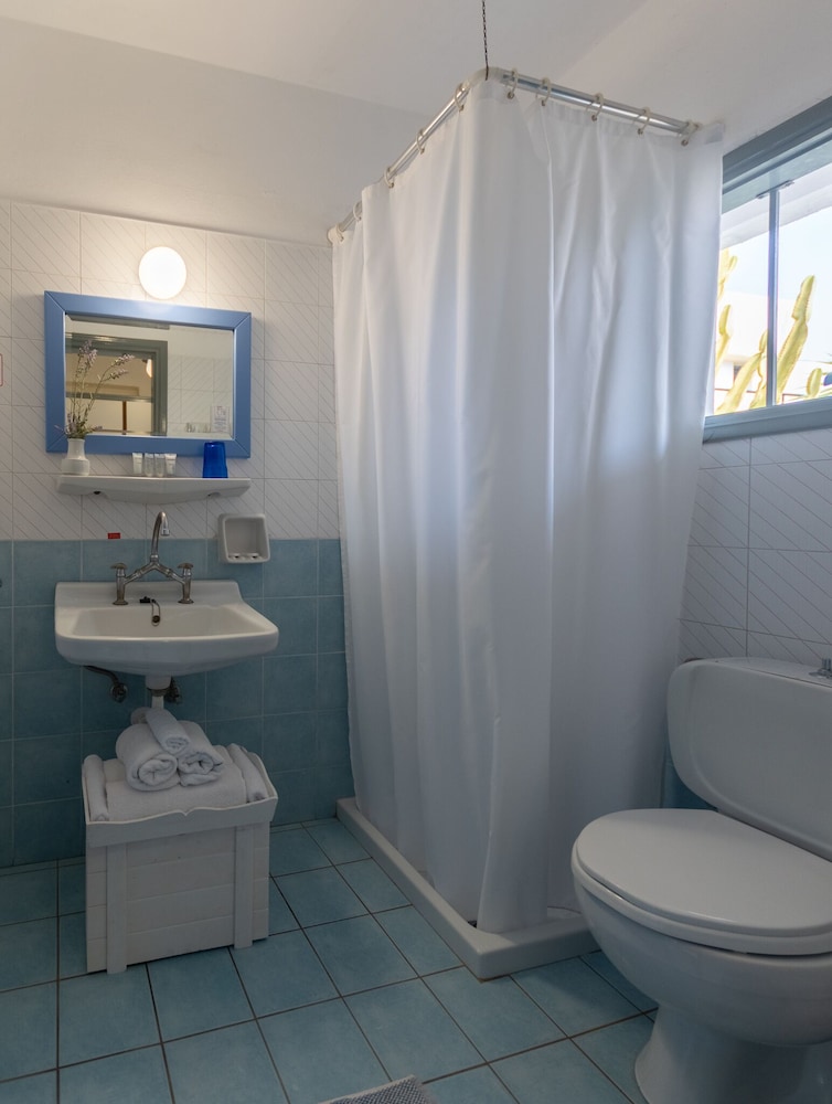 Dedalos Hotel — Hotel rooms in Malia