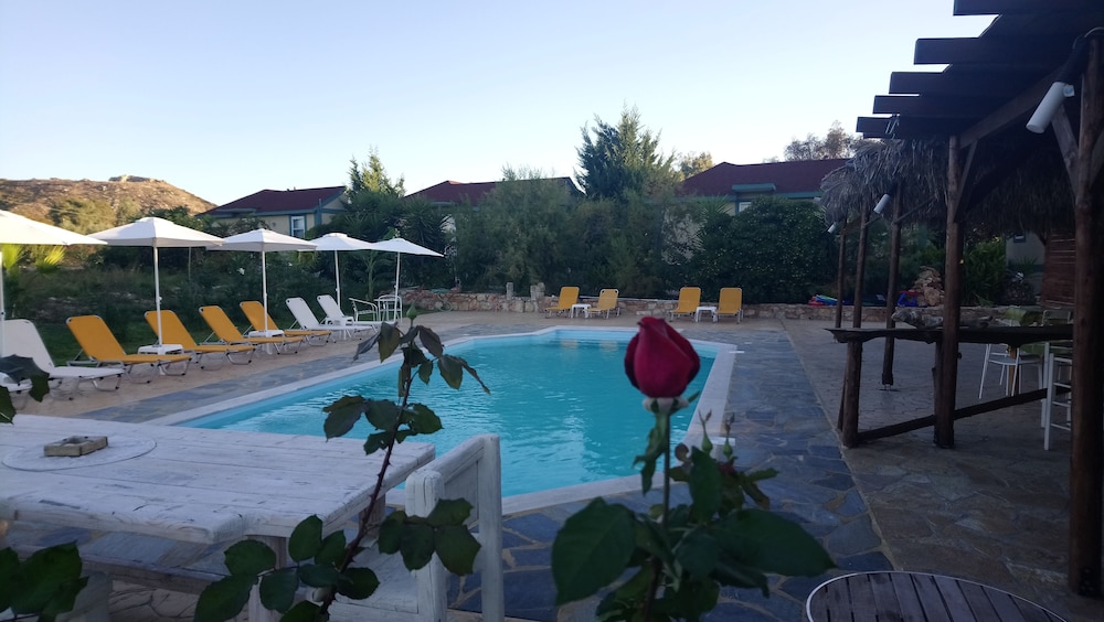 Zest @ Xi Beach — Swimming pool in Mantzavinata, Ionian Islands