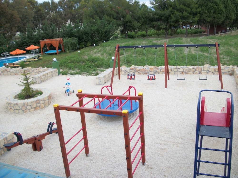 Zest @ Xi Beach — Attractions for children in Mantzavinata, Ionian Islands