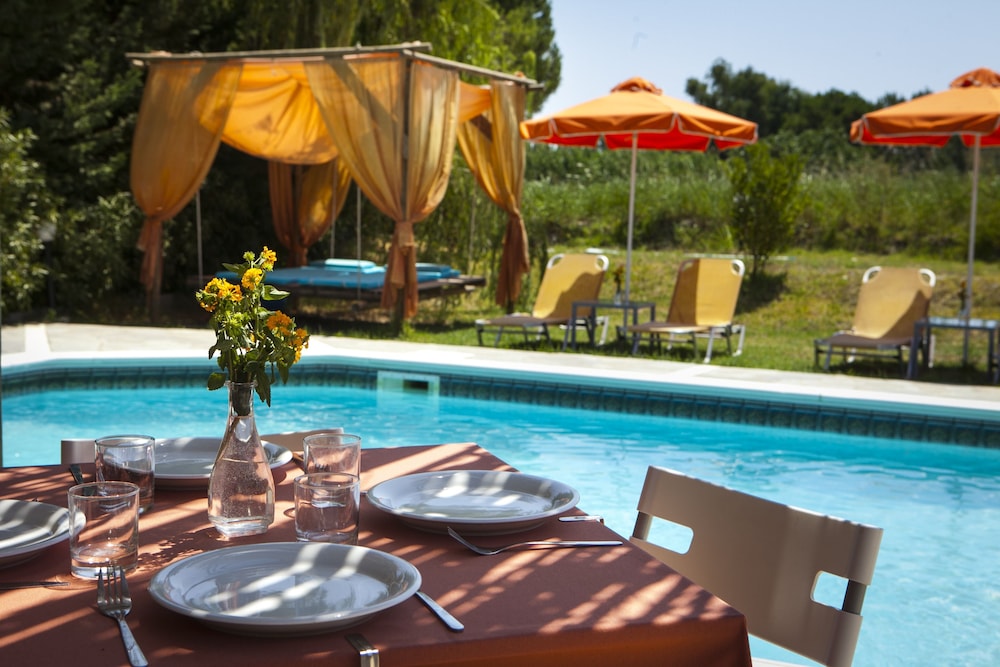 Zest @ Xi Beach — Swimming pool in Mantzavinata, Ionian Islands