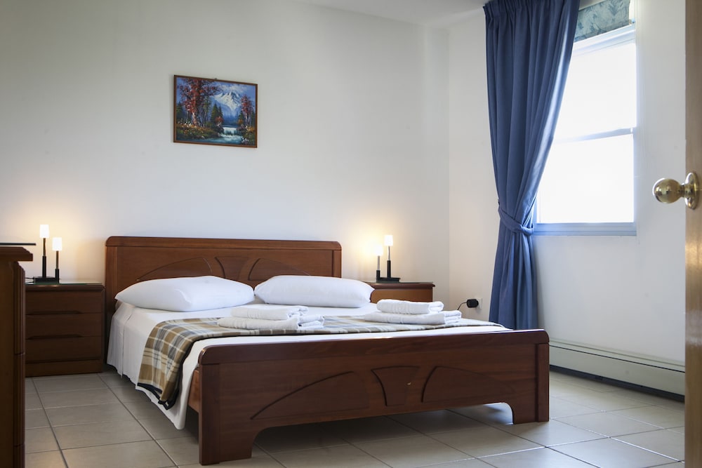 Zest @ Xi Beach — Hotel rooms in Mantzavinata, Ionian Islands