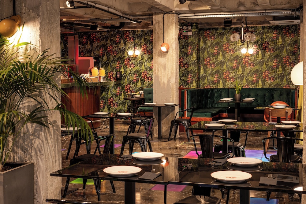 Max Brown Hotel Downtown, part of Sircle Collection (Formally known as Dave Red) — Restaurant & bars in Athens, Attica