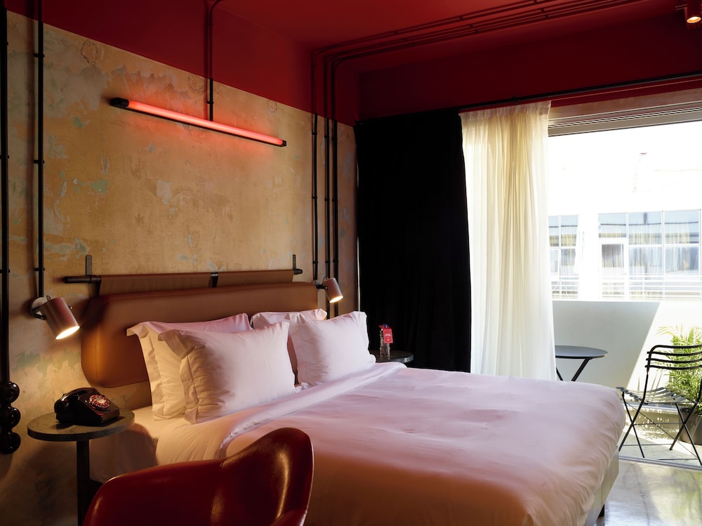 Max Brown Hotel Downtown, part of Sircle Collection (Formally known as Dave Red) — Hotel rooms in Athens, Attica