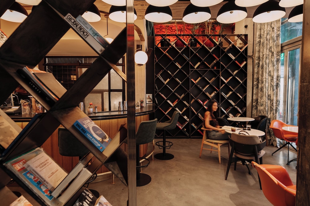 Max Brown Hotel Downtown, part of Sircle Collection (Formally known as Dave Red) — Restaurant & bars in Athens, Attica