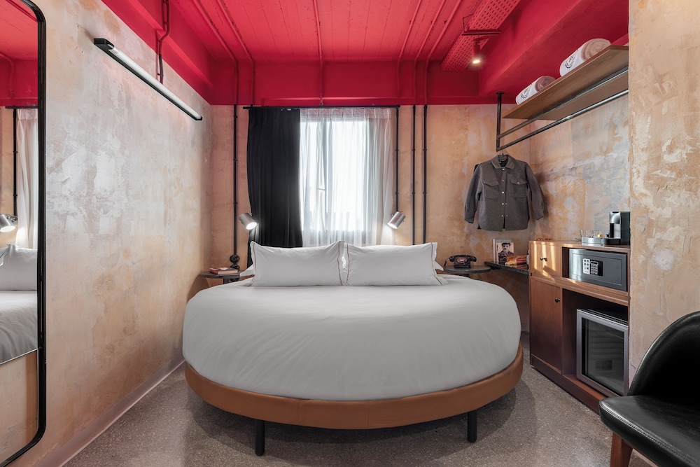 Max Brown Hotel Downtown, part of Sircle Collection (Formally known as Dave Red) — Hotel rooms in Athens, Attica