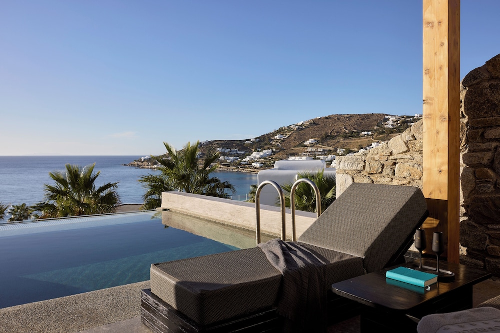 Amazon Mykonos Resort & Spa — Swimming pool in Ornos, South Aegean