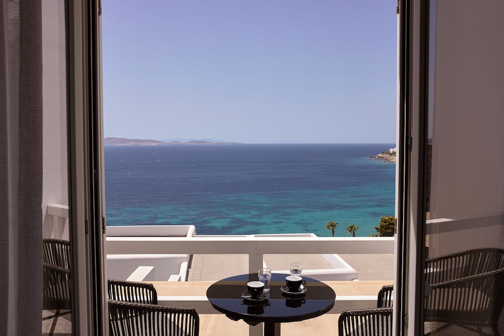 Amazon Mykonos Resort & Spa — Hotel rooms in Ornos, South Aegean