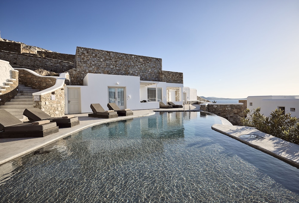 Amazon Mykonos Resort & Spa — Swimming pool in Ornos, South Aegean