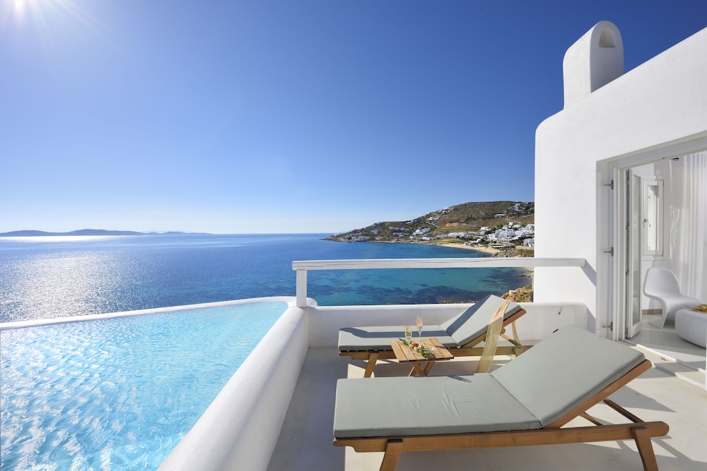 Amazon Mykonos Resort & Spa — Swimming pool in Ornos, South Aegean