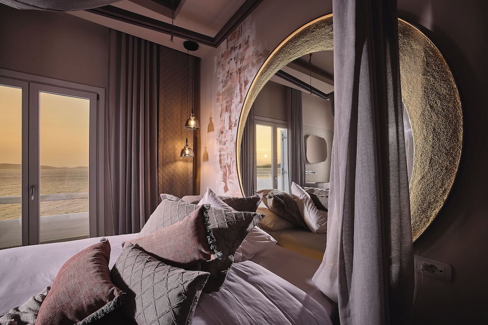 Amazon Mykonos Resort & Spa — Hotel rooms in Ornos, South Aegean