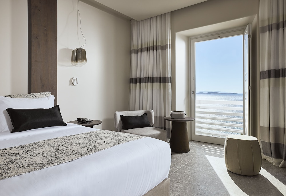 Amazon Mykonos Resort & Spa — Hotel rooms in Ornos, South Aegean