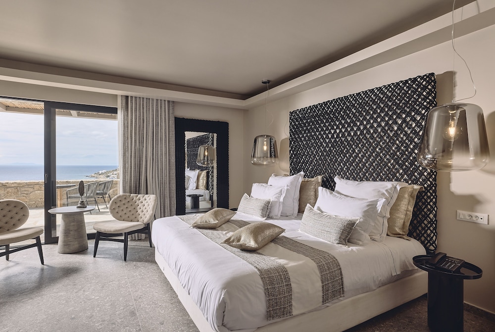Amazon Mykonos Resort & Spa — Hotel rooms in Ornos, South Aegean