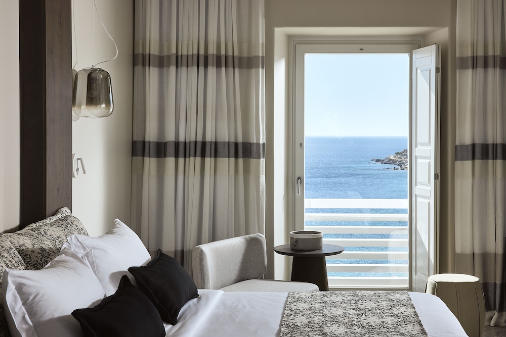 Amazon Mykonos Resort & Spa — Hotel rooms in Ornos, South Aegean