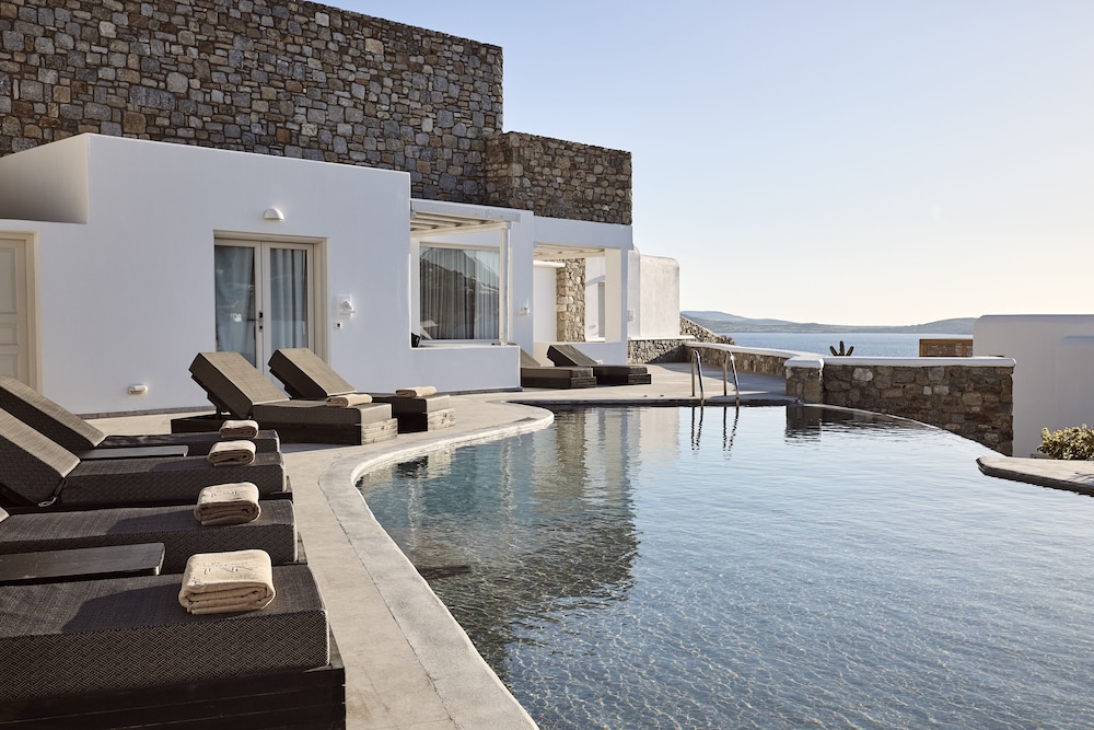 Amazon Mykonos Resort & Spa — Swimming pool in Ornos, South Aegean