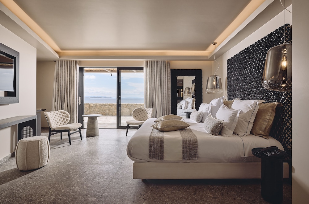 Amazon Mykonos Resort & Spa — Hotel rooms in Ornos, South Aegean