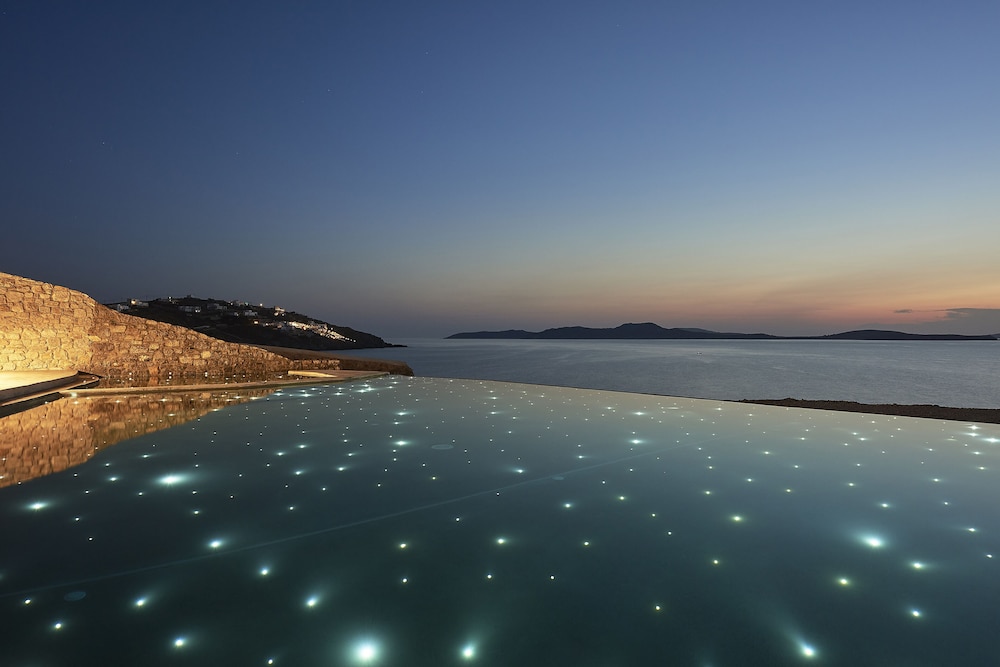 Amazon Mykonos Resort & Spa — Swimming pool in Ornos, South Aegean