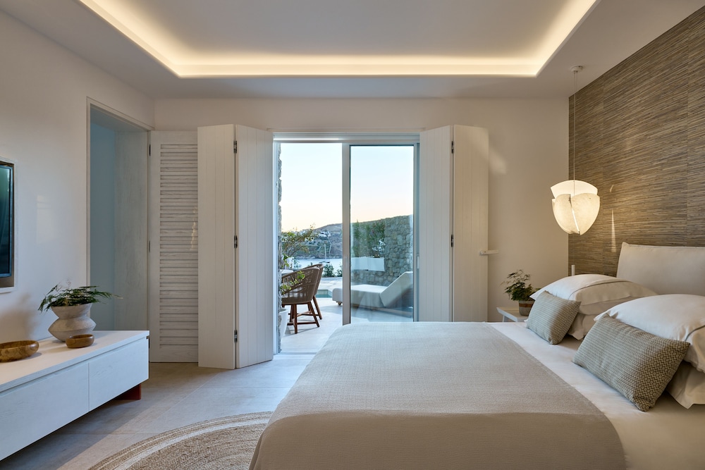 Once in Mykonos - Designed for Adults — Hotel rooms in Ornos, South Aegean