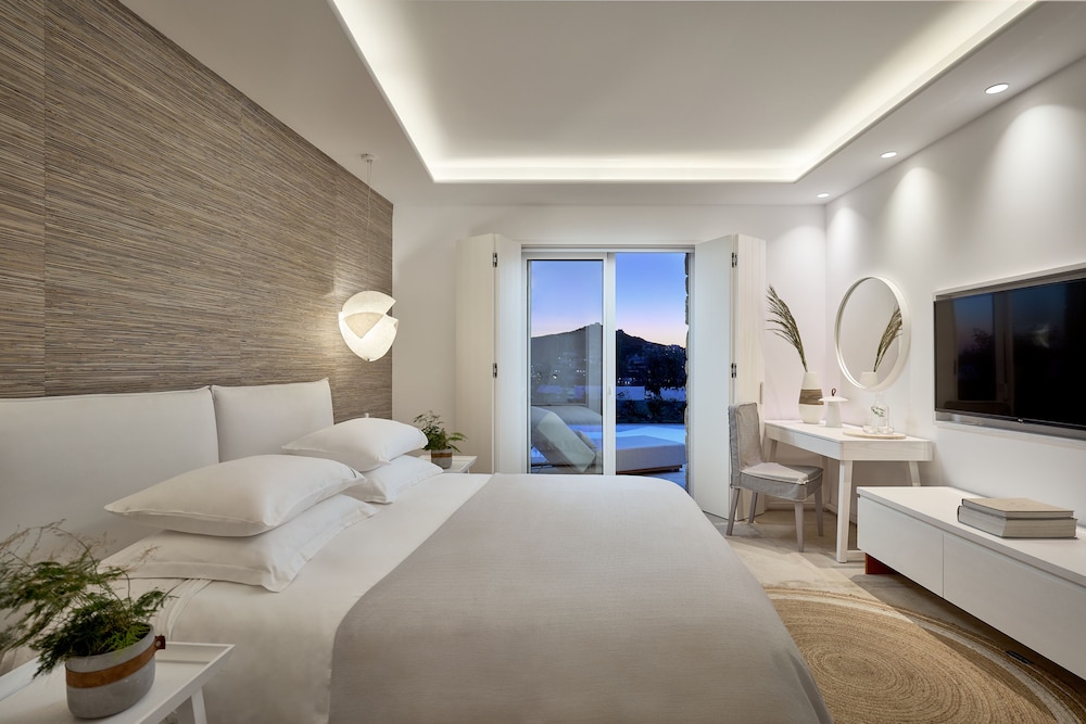 Once in Mykonos - Designed for Adults — Hotel rooms in Ornos, South Aegean