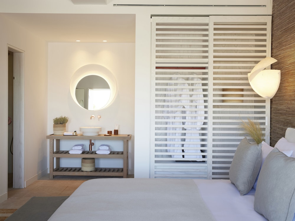 Once in Mykonos - Designed for Adults — Hotel rooms in Ornos, South Aegean