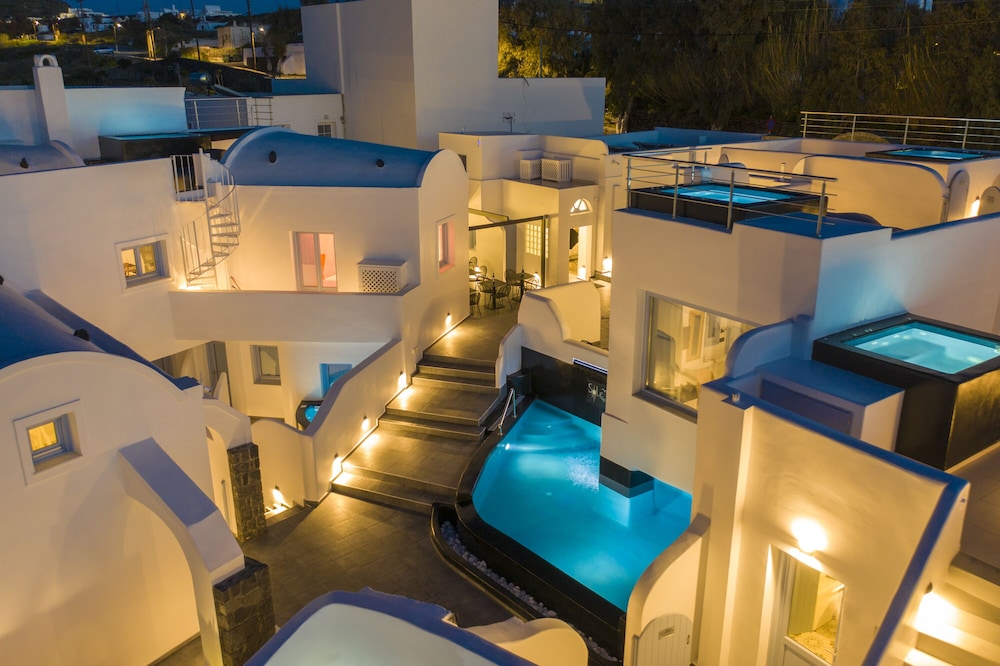 Sole d'oro Luxury Suites — Hotel rooms in Oia, South Aegean