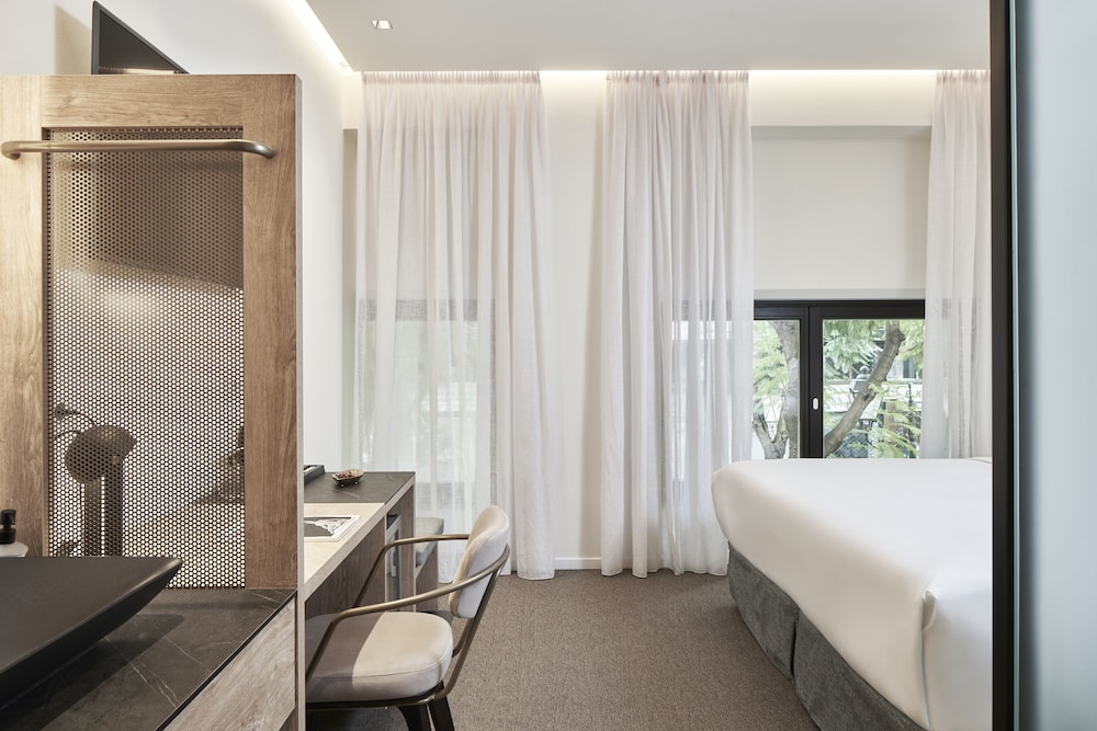 NLH MONASTIRAKI - Neighborhood Lifestyle Hotels — Hotel rooms in Athens, Attica