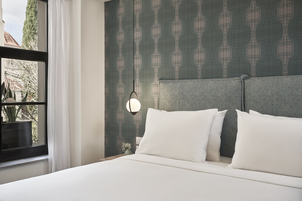 NLH MONASTIRAKI - Neighborhood Lifestyle Hotels — Hotel rooms in Athens, Attica
