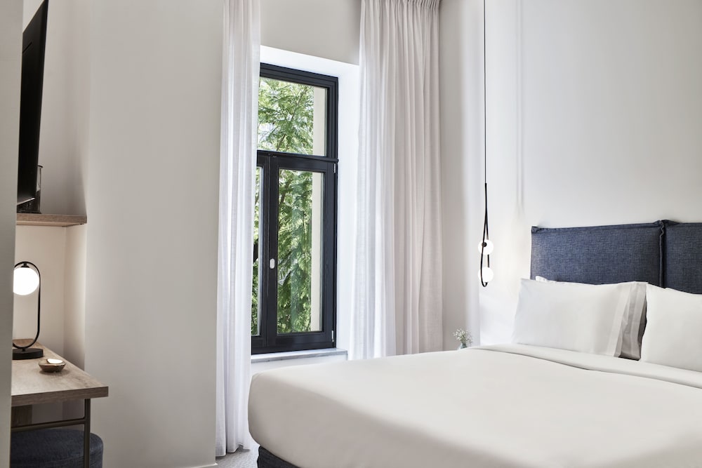 NLH MONASTIRAKI - Neighborhood Lifestyle Hotels — Hotel rooms in Athens, Attica