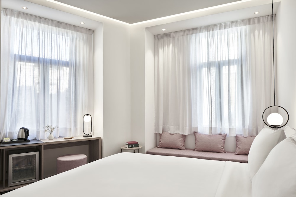 NLH MONASTIRAKI - Neighborhood Lifestyle Hotels — Hotel rooms in Athens, Attica