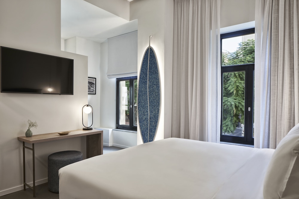 NLH MONASTIRAKI - Neighborhood Lifestyle Hotels — Hotel rooms in Athens, Attica