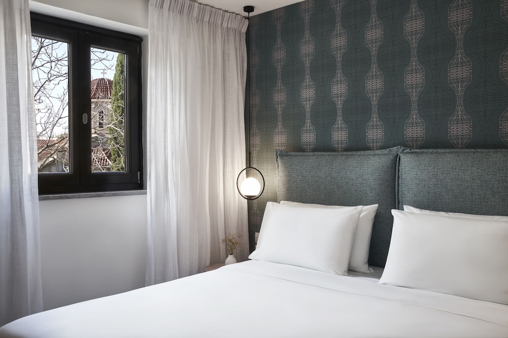 NLH MONASTIRAKI - Neighborhood Lifestyle Hotels — Hotel rooms in Athens, Attica