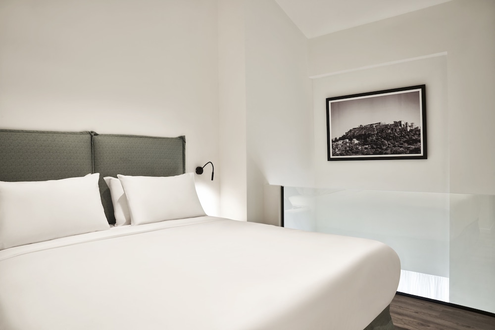 NLH MONASTIRAKI - Neighborhood Lifestyle Hotels — Hotel rooms in Athens, Attica