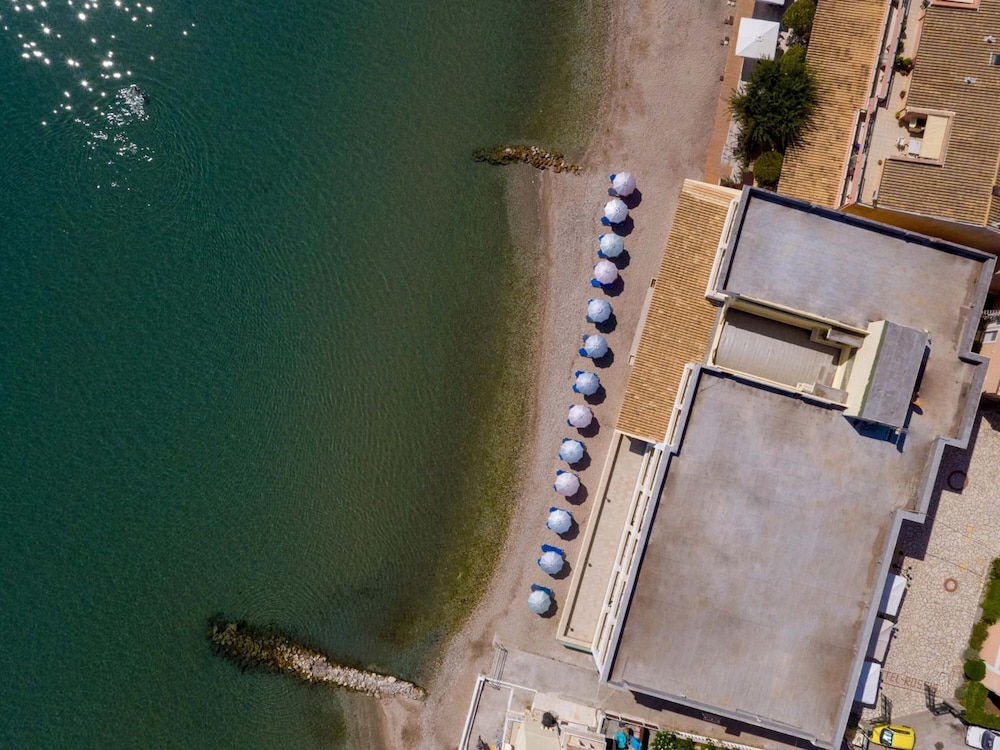 Hotel Rossis — Beach in Moraitika, Ionian Islands