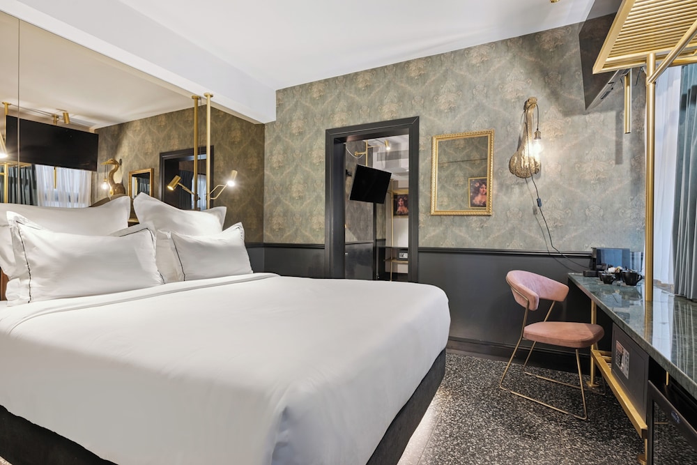 Skylark, Aluma Hotel & Resort — Hotel rooms in Athens, Attica
