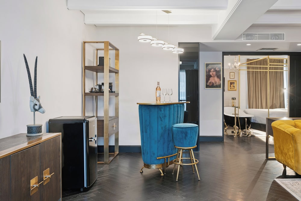Skylark, Aluma Hotel & Resort — Hotel rooms in Athens, Attica
