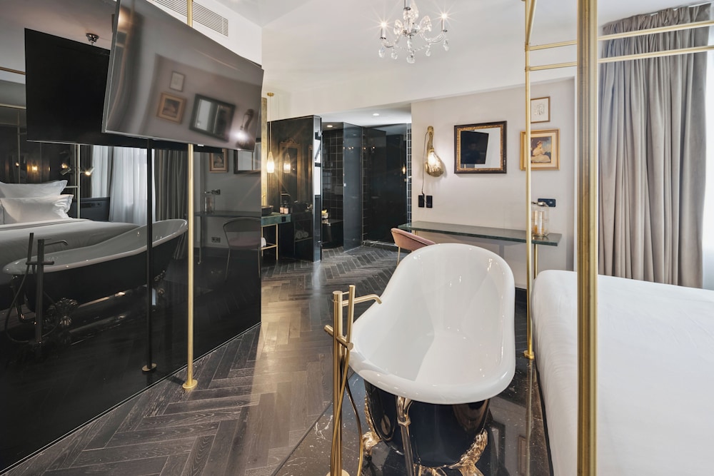 Skylark, Aluma Hotel & Resort — Hotel rooms in Athens, Attica