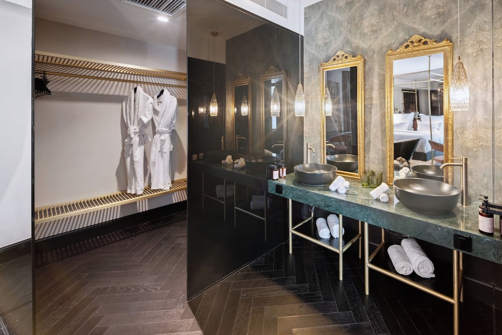 Skylark, Aluma Hotel & Resort — Hotel rooms in Athens, Attica