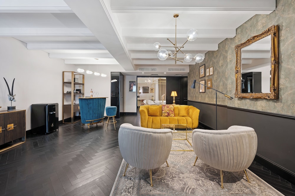 Skylark, Aluma Hotel & Resort — Hotel rooms in Athens, Attica