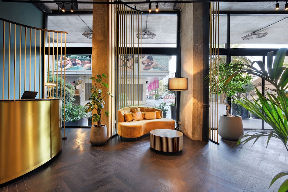 Skylark, Aluma Hotel & Resort — Spa in Athens, Attica