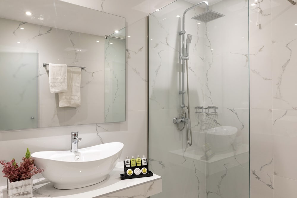Melina Oasis Boutique Hotel — Hotel rooms in Kassopei, Ionian Islands