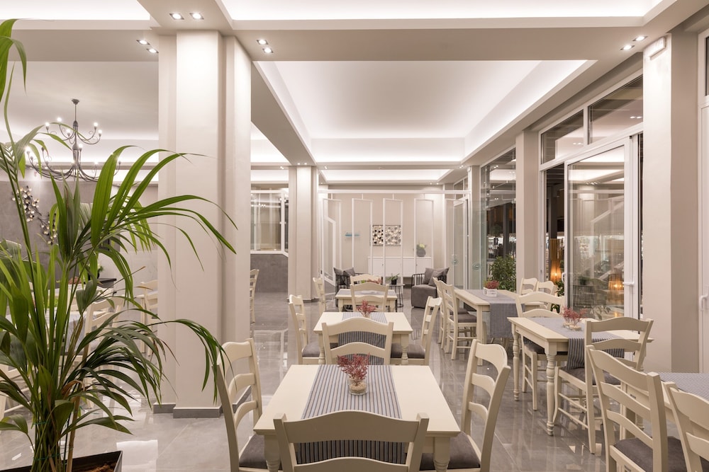 Melina Oasis Boutique Hotel — Restaurant & bars in Kassopei, Ionian Islands