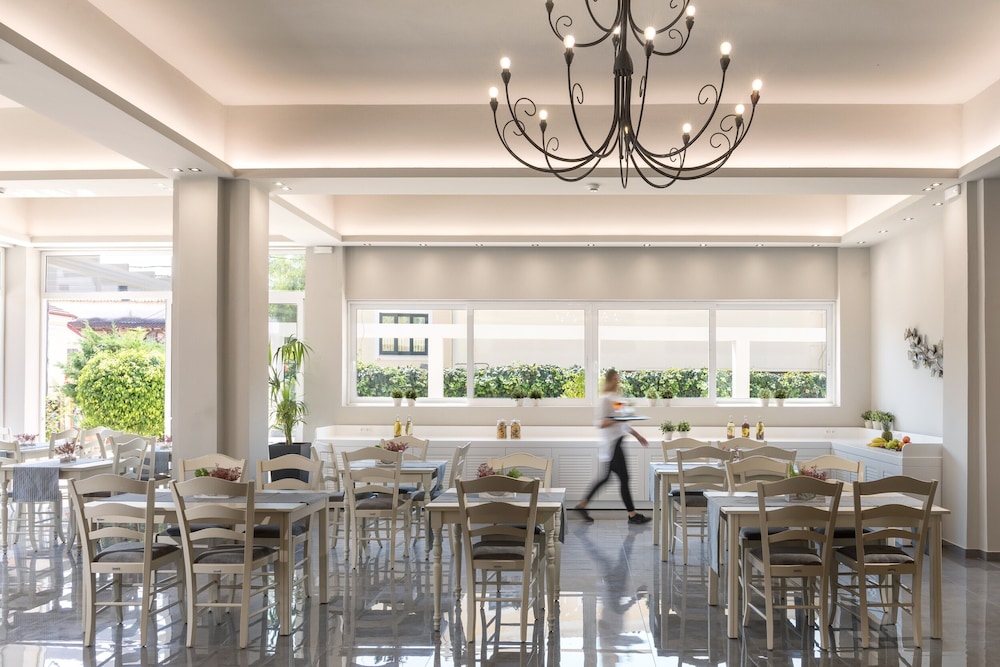 Melina Oasis Boutique Hotel — Restaurant & bars in Kassopei, Ionian Islands