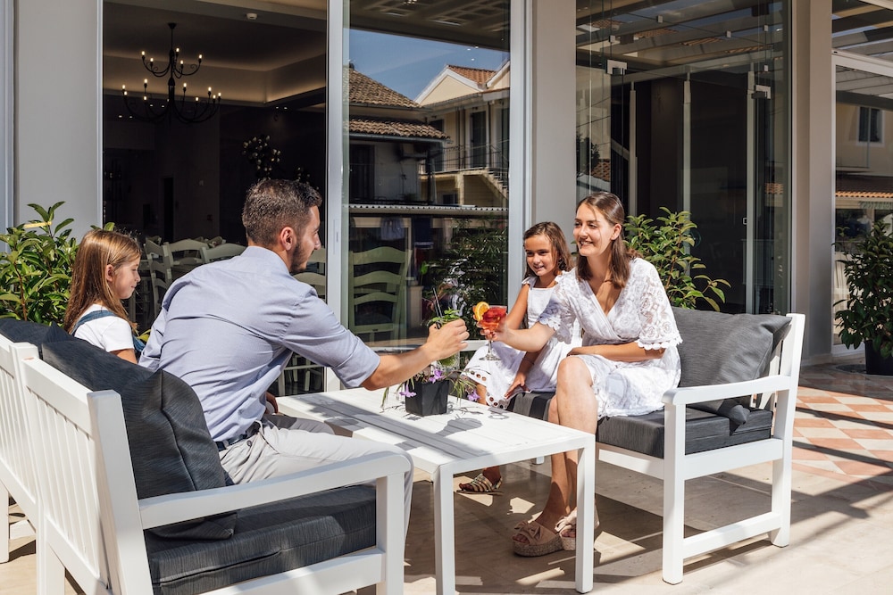 Melina Oasis Boutique Hotel — Restaurant & bars in Kassopei, Ionian Islands