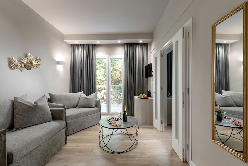 Melina Oasis Boutique Hotel — Hotel rooms in Kassopei, Ionian Islands