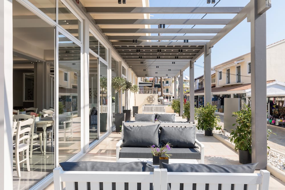 Melina Oasis Boutique Hotel — Restaurant & bars in Kassopei, Ionian Islands