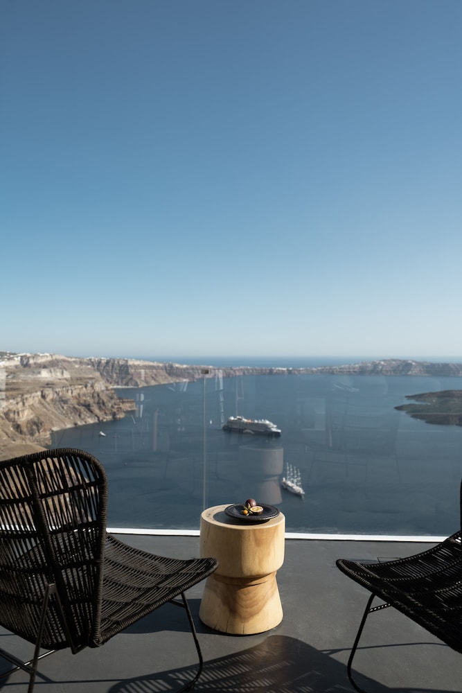 Stella Rocca A Mare — Attractions in the area in Imerovigli, South Aegean