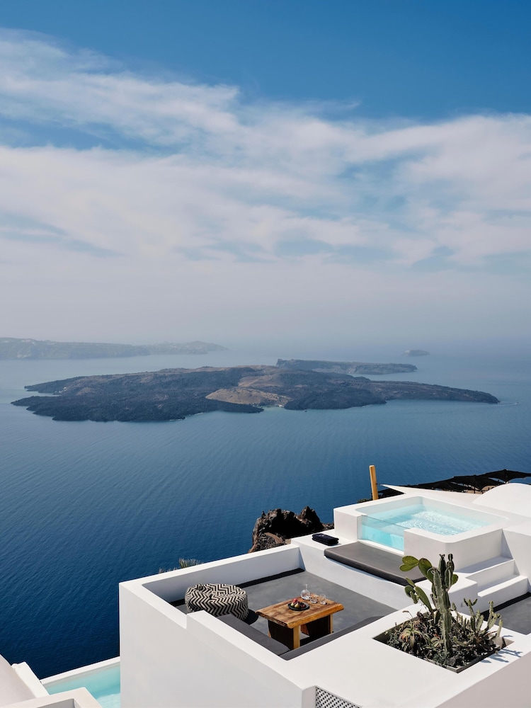 Stella Rocca A Mare — Swimming pool in Imerovigli, South Aegean
