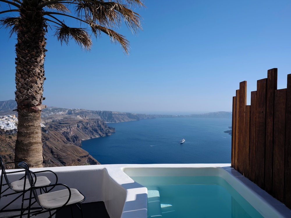 Stella Rocca A Mare — Swimming pool in Imerovigli, South Aegean