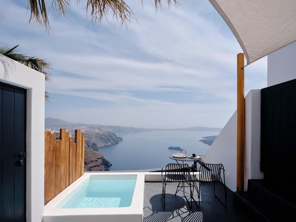 Stella Rocca A Mare — Swimming pool in Imerovigli, South Aegean